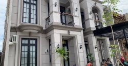 Hunian 2 Lantai dengan Konsep Mediterania di Yogyakarta