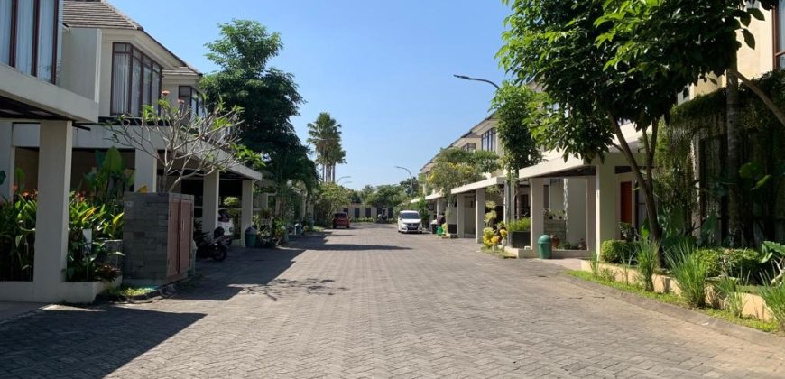 Tropical Home : Gaya Hidup Mewah di Lokasi Strategis Jogja yang Menakjubkan!