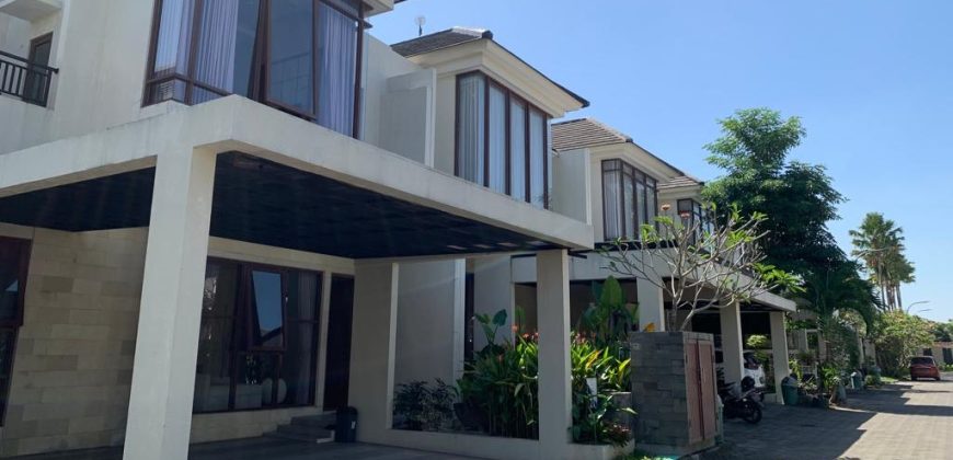 Tropical Home : Gaya Hidup Mewah di Lokasi Strategis Jogja yang Menakjubkan!