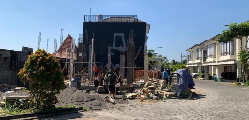 Tropical Home : Gaya Hidup Mewah di Lokasi Strategis Jogja yang Menakjubkan!