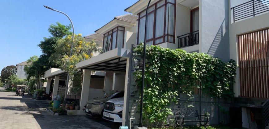 Tropical Home : Gaya Hidup Mewah di Lokasi Strategis Jogja yang Menakjubkan!