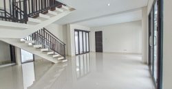 Villa Mewah dengan Desain Khas Etnik dan Fitur Canggih di Yogyakarta