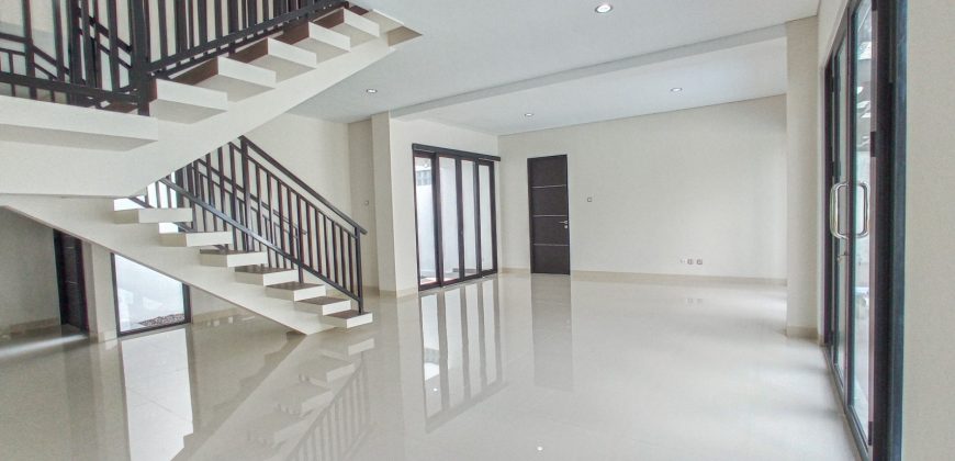 Villa Mewah dengan Desain Khas Etnik dan Fitur Canggih di Yogyakarta