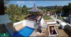 Villa Mewah dengan Desain Khas Etnik dan Fitur Canggih di Yogyakarta